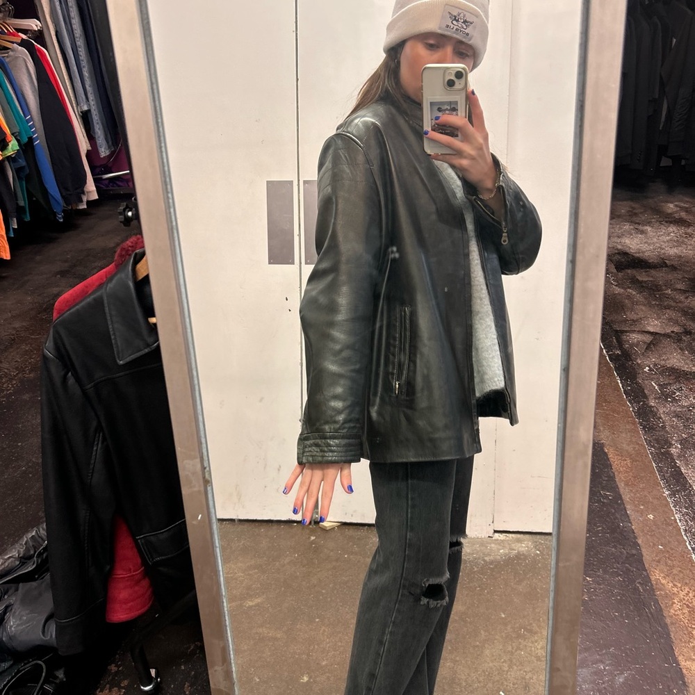 Vintage London Black Leather Jacket - Picture 6 of 7